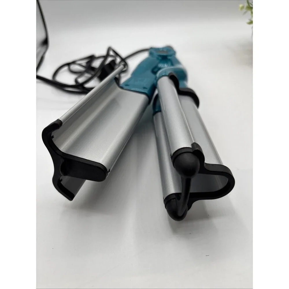 Bed Head Wave Artist Hair Waver Iron Teal Ceramic Tourmaline Model BH305 Preown
